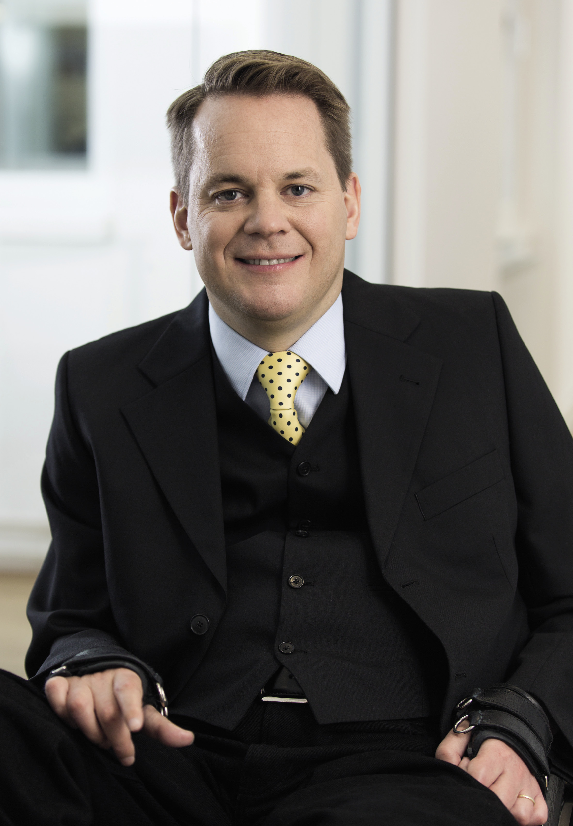 GREGOR PACKT AN Forbes